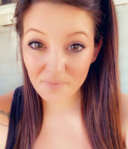 Meet your Posher, Michaela